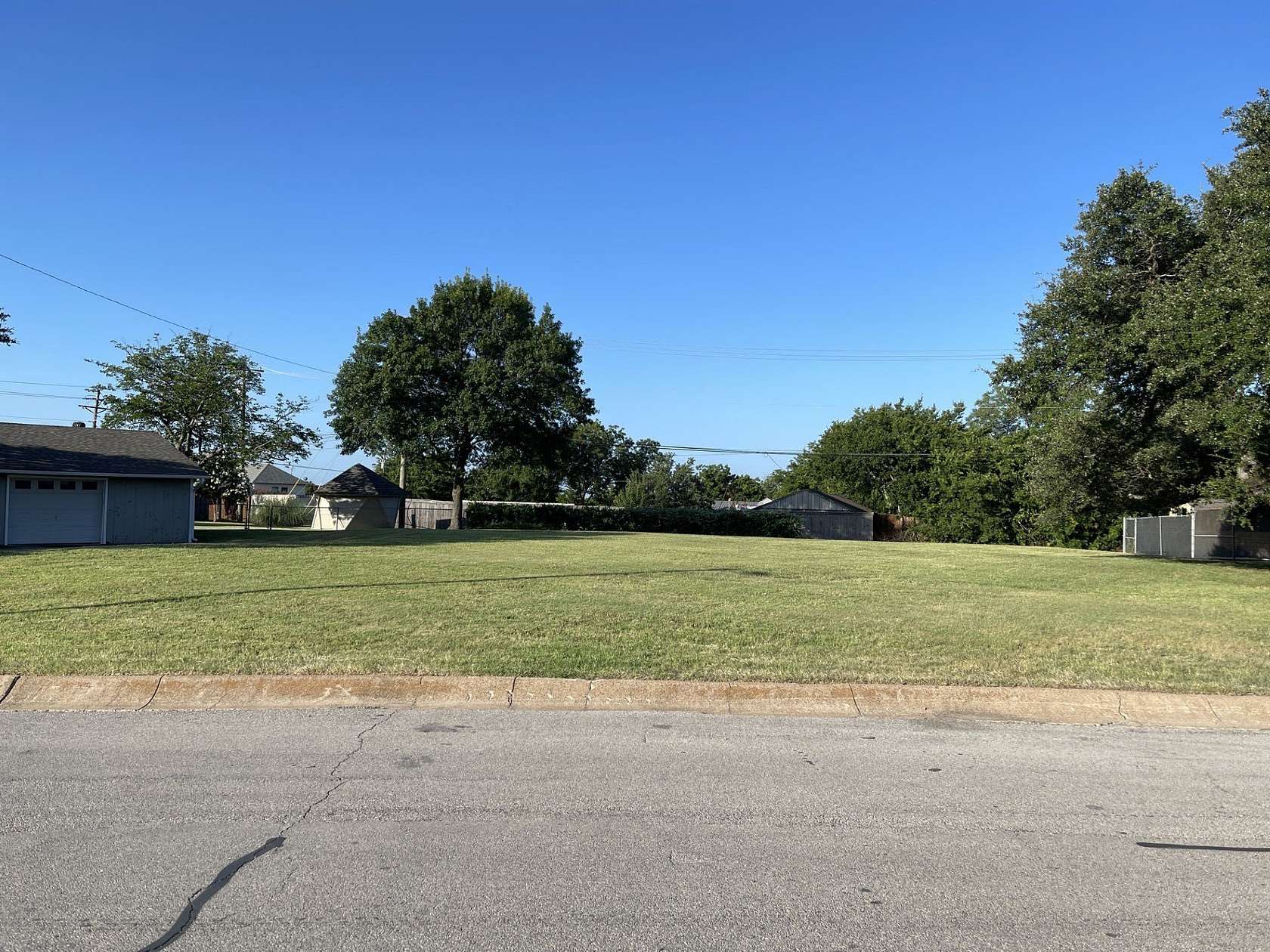 0.28 Acres of Residential Land for Sale in Weatherford, Texas