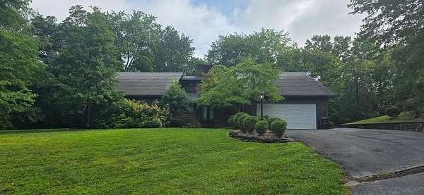 1.77 Acres of Land with Home for Sale in London, Kentucky