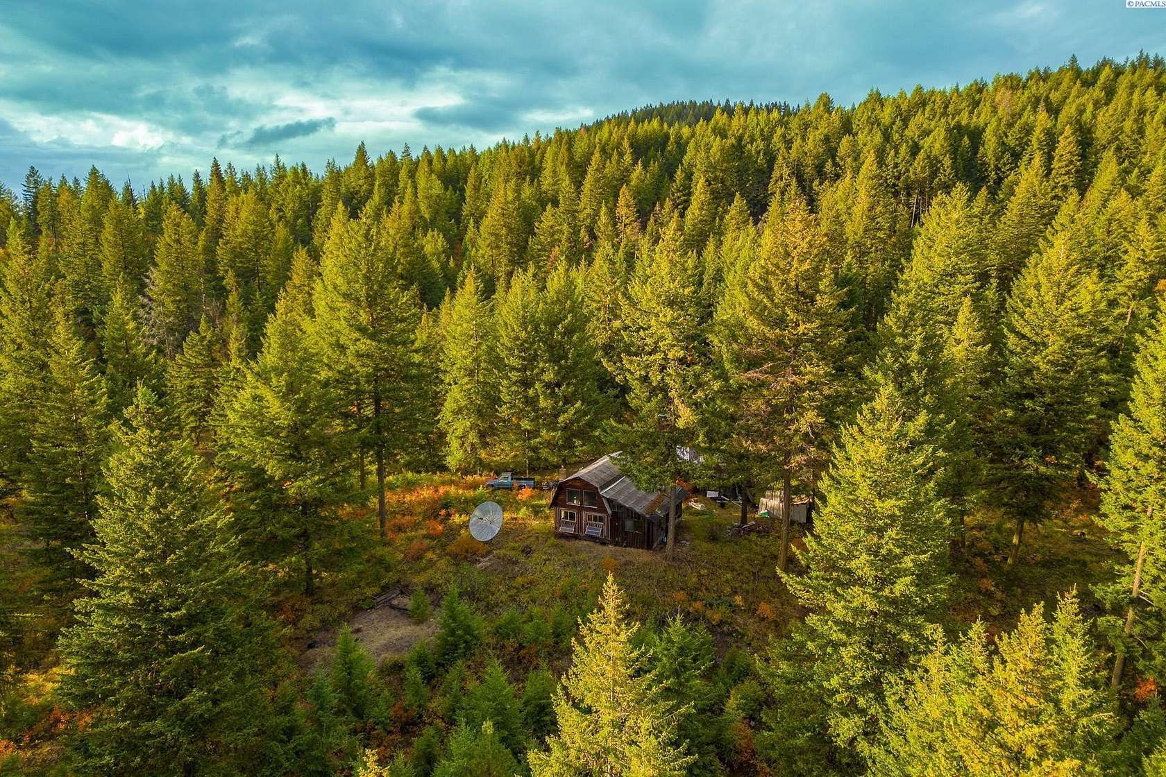 20 Acres of Recreational Land for Sale in Colville, Washington