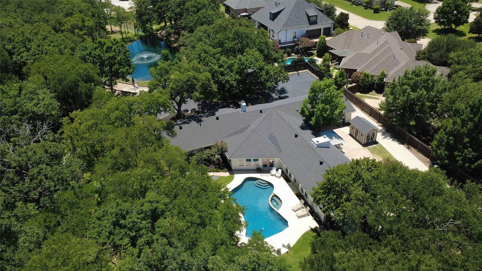 3.2 Acres of Land with Home for Sale in Arlington, Texas
