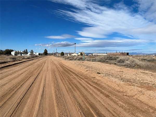1 Acre of Residential Land for Sale in Kingman, Arizona