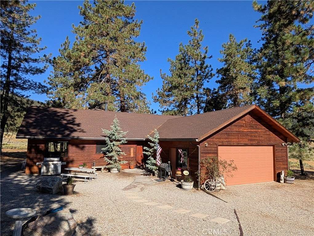 9.53 Acres of Land with Home for Sale in Frazier Park, California