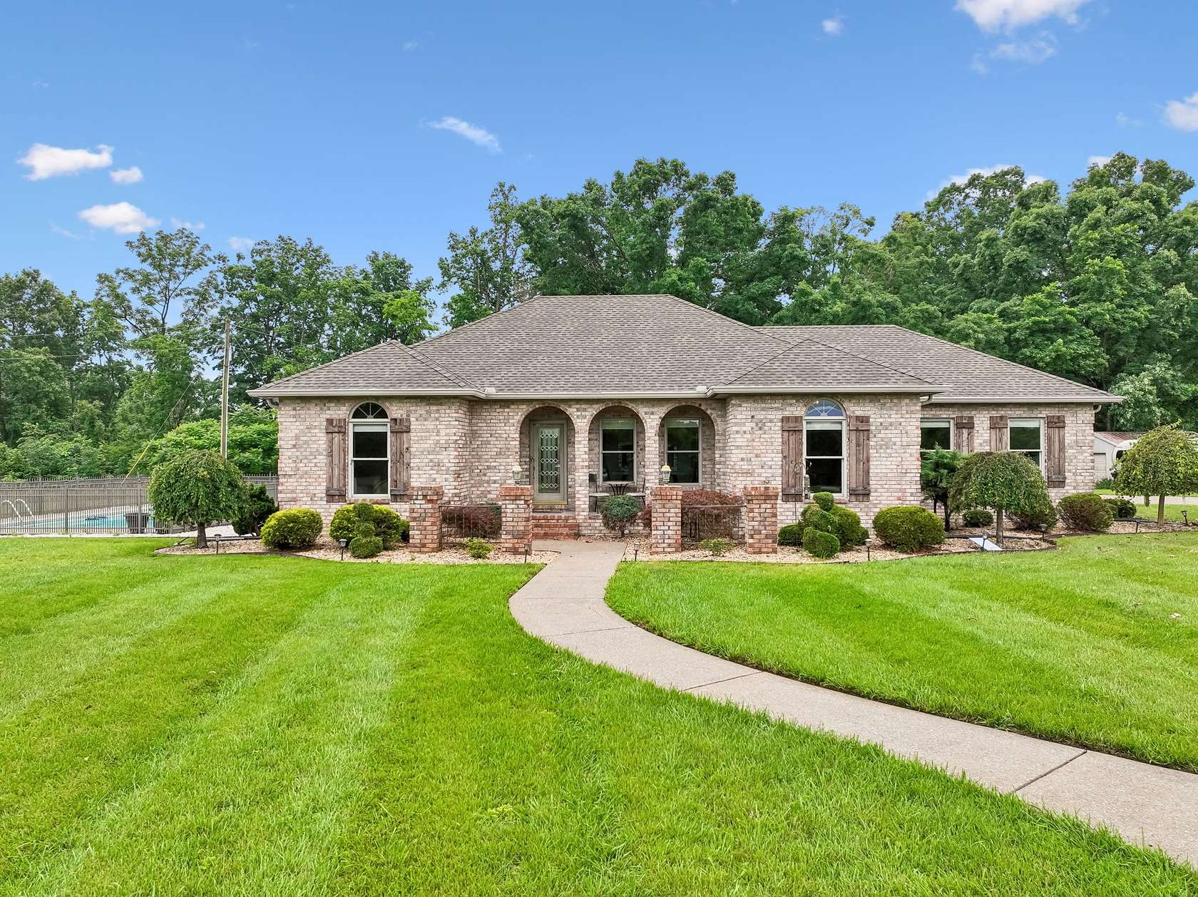 1.78 Acres of Land with Home for Sale in Lafayette, Tennessee