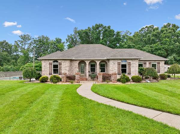 1.78 Acres of Land with Home for Sale in Lafayette, Tennessee