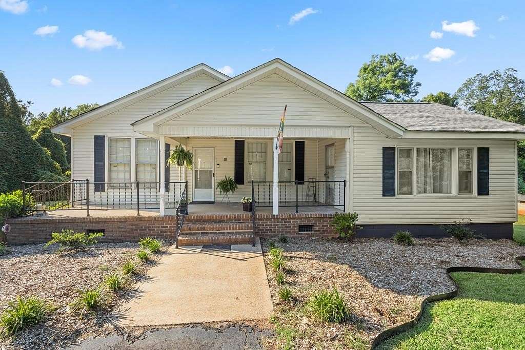 3 Acres of Land with Home for Sale in Abbeville, South Carolina