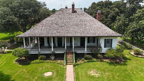 12.5 Acres of Land with Home for Sale in Natchitoches, Louisiana