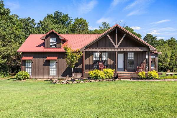 20 Acres of Land with Home for Sale in Mount Vernon, Arkansas
