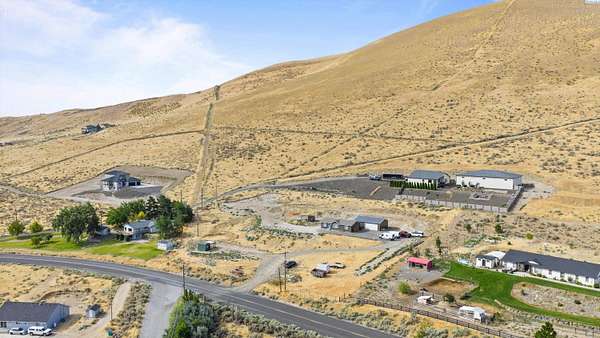2.36 Acres of Land with Home for Sale in Benton City, Washington