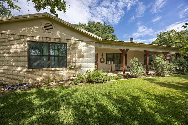 37.5 Acres of Land with Home for Sale in Dublin, Texas