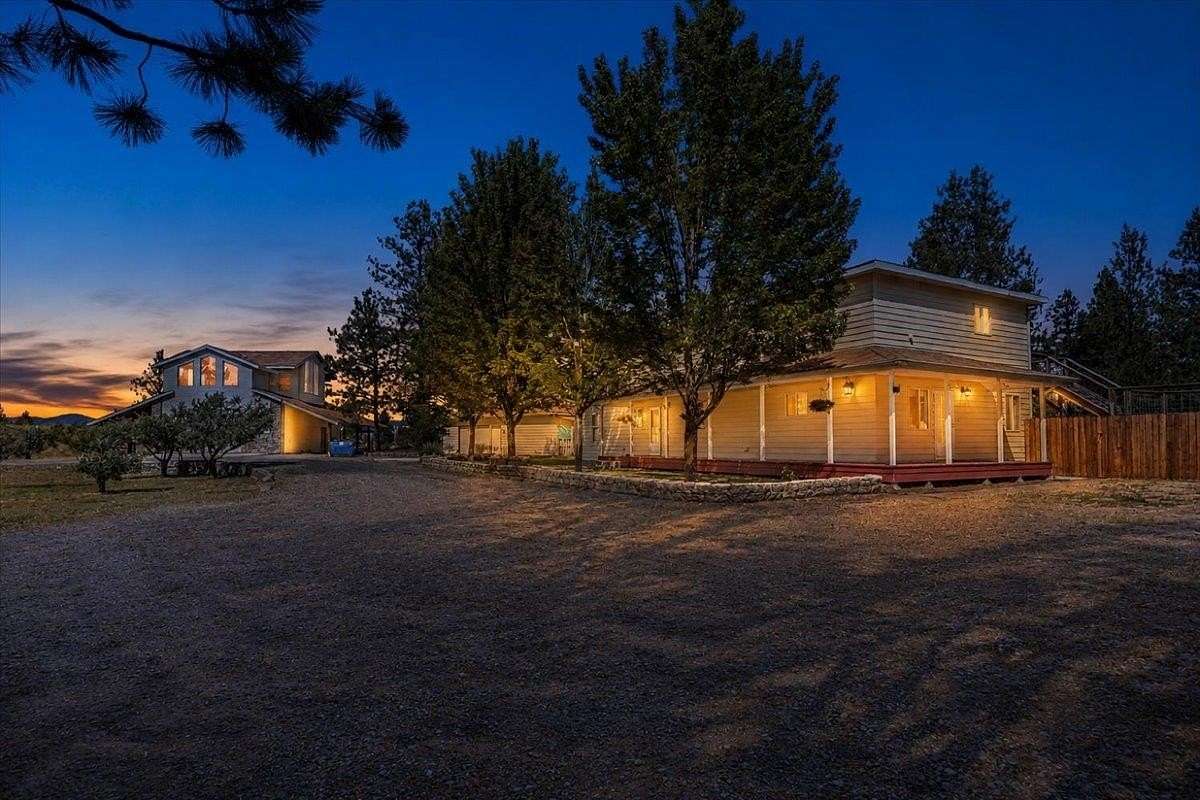 17.2 Acres of Land with Home for Sale in Davenport, Washington