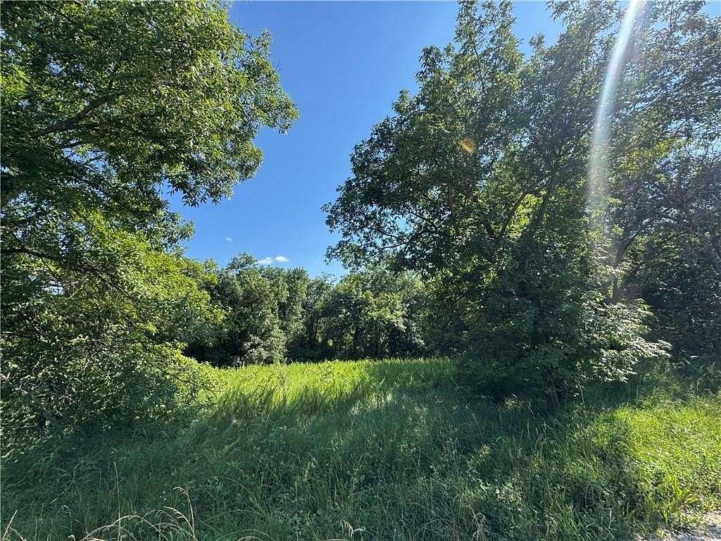 1.14 Acres of Residential Land for Sale in Excelsior Springs, Missouri