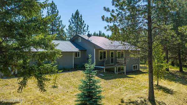 10.3 Acres of Land with Home for Sale in Spirit Lake, Idaho