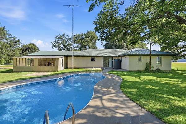 10.9 Acres of Land with Home for Sale in Gainesville, Texas