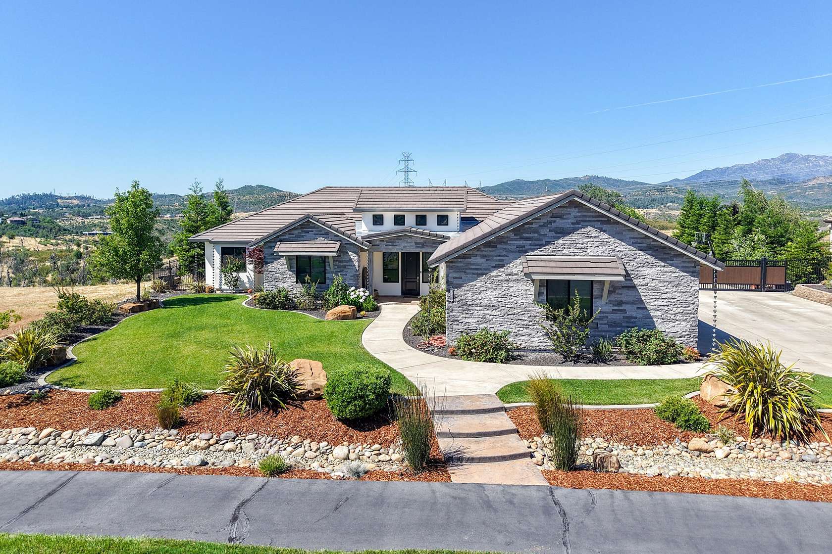 1.5 Acres of Land with Home for Sale in Redding, California