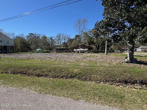 0.29 Acres of Mixed-Use Land for Lease in Waveland, Mississippi