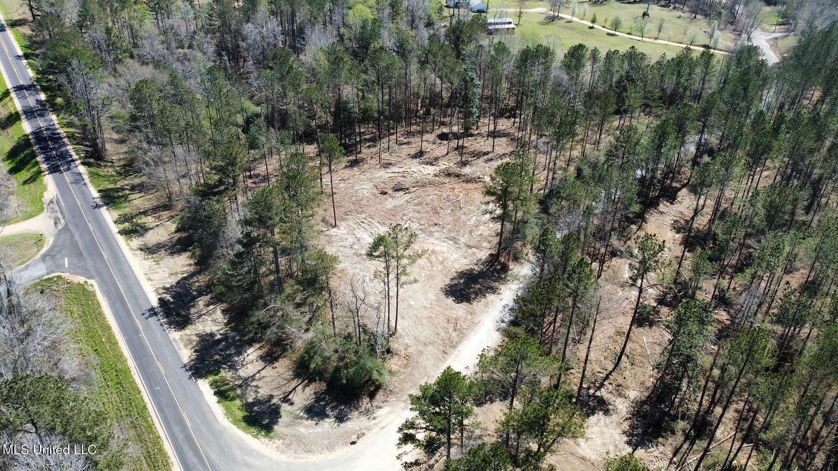 2 Acres of Land for Sale in New Hebron, Mississippi