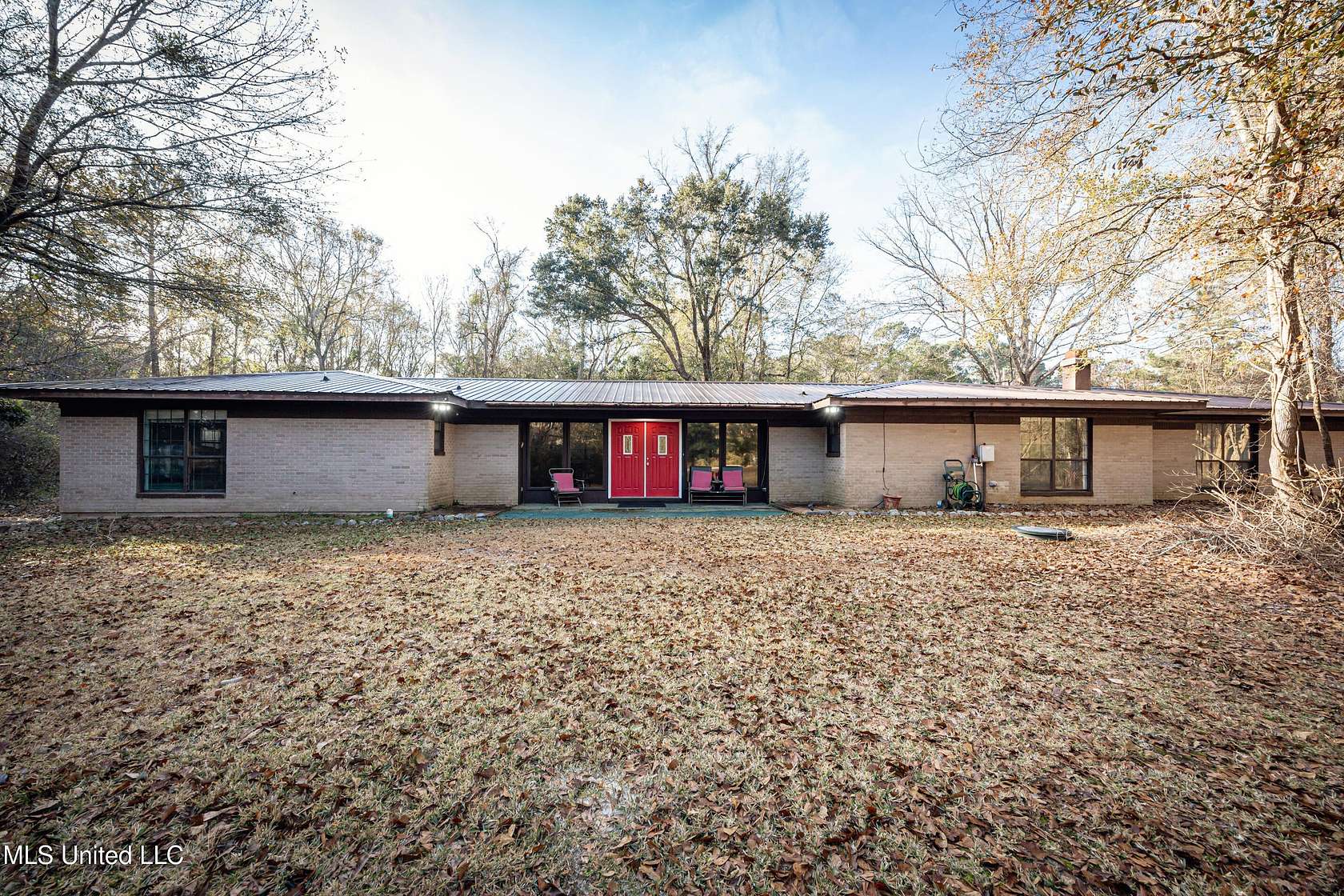 4 Acres of Land with Home for Sale in Ocean Springs, Mississippi