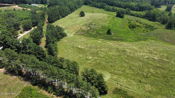 10 Acres of Residential Land for Sale in Philadelphia, Mississippi