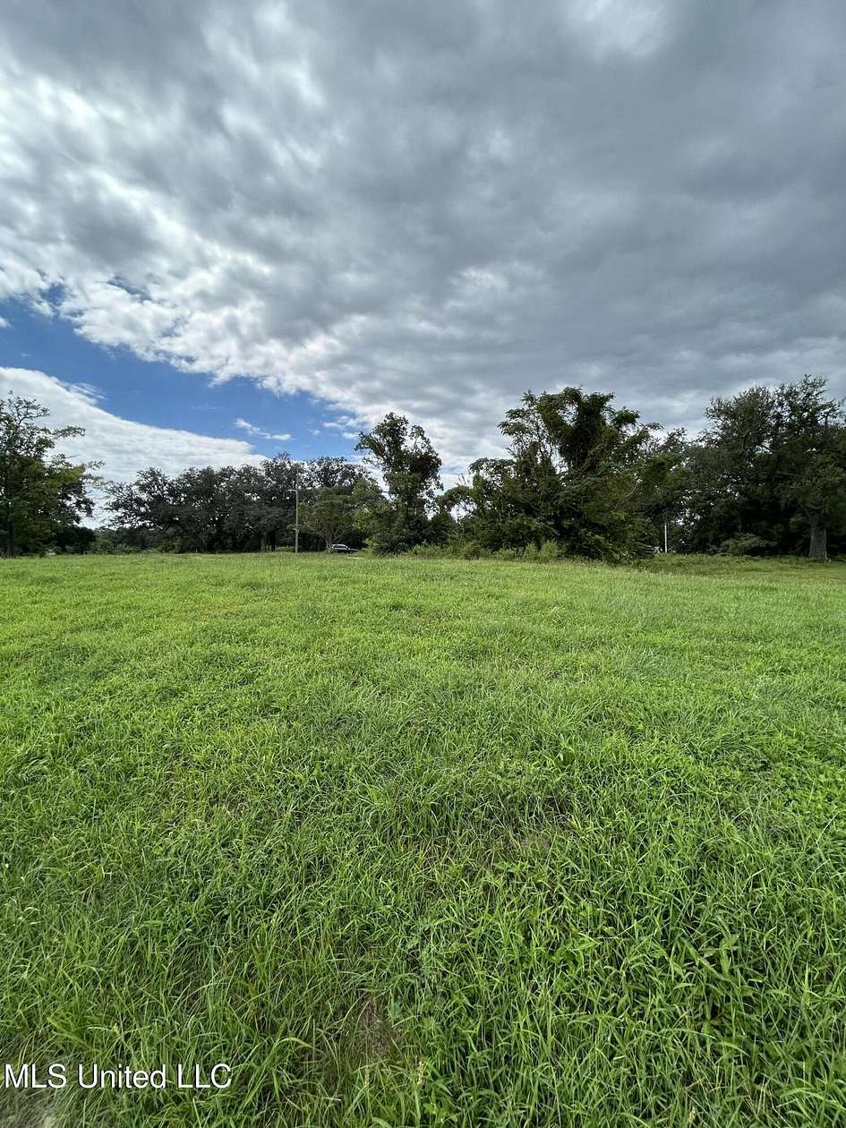 0.55 Acres of Commercial Land for Sale in Biloxi, Mississippi