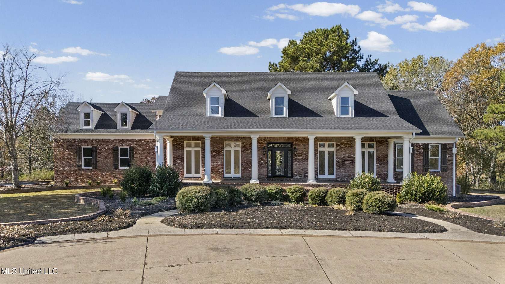 9.44 Acres of Land with Home for Sale in Byhalia, Mississippi