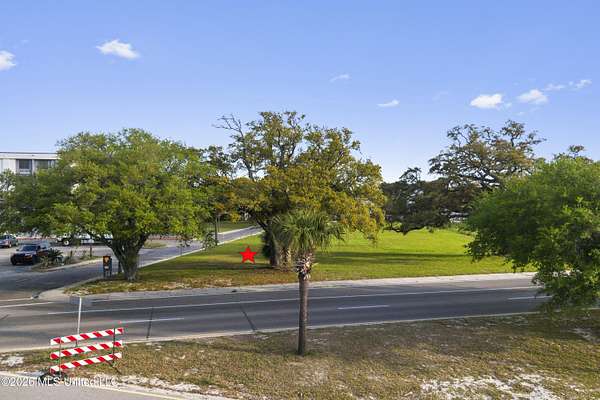 0.99 Acres of Residential Land for Sale in Gulfport, Mississippi