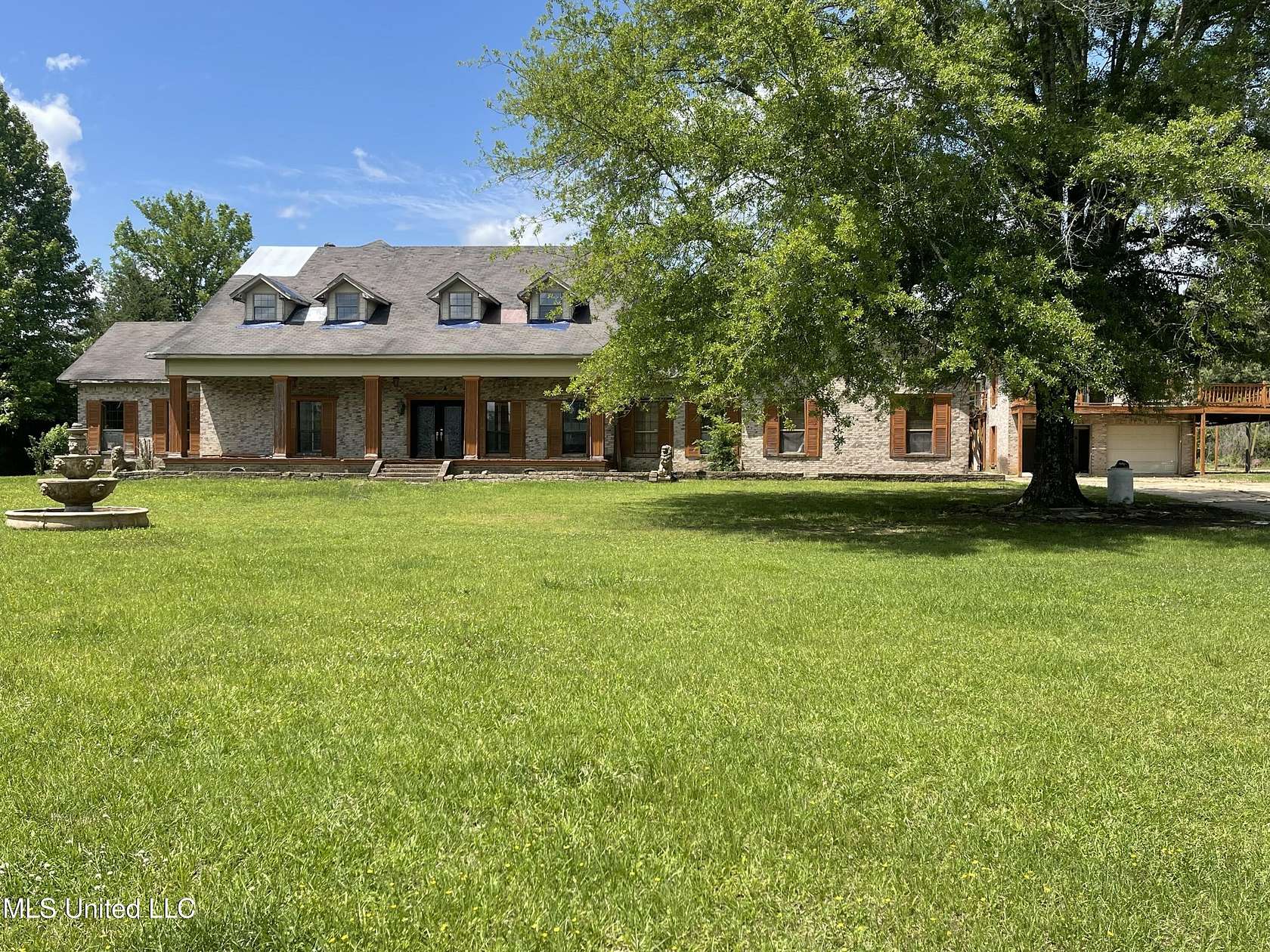 8.2 Acres of Land with Home for Sale in Jackson, Mississippi