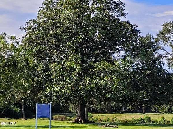 2.22 Acres of Mixed-Use Land for Sale in Long Beach, Mississippi