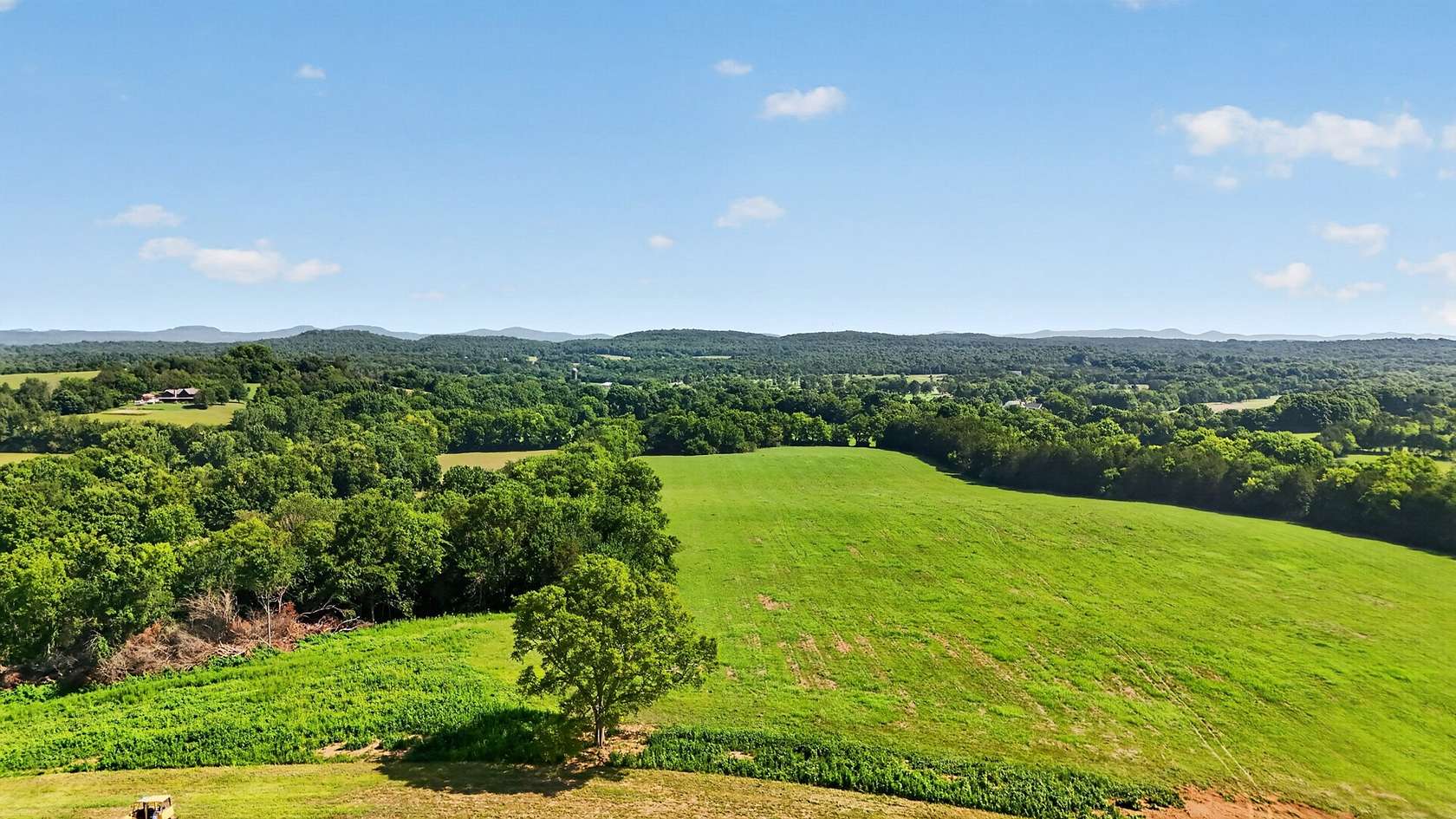 195 Acres of Agricultural & Residential Land for Auction in Murfreesboro, Tennessee
