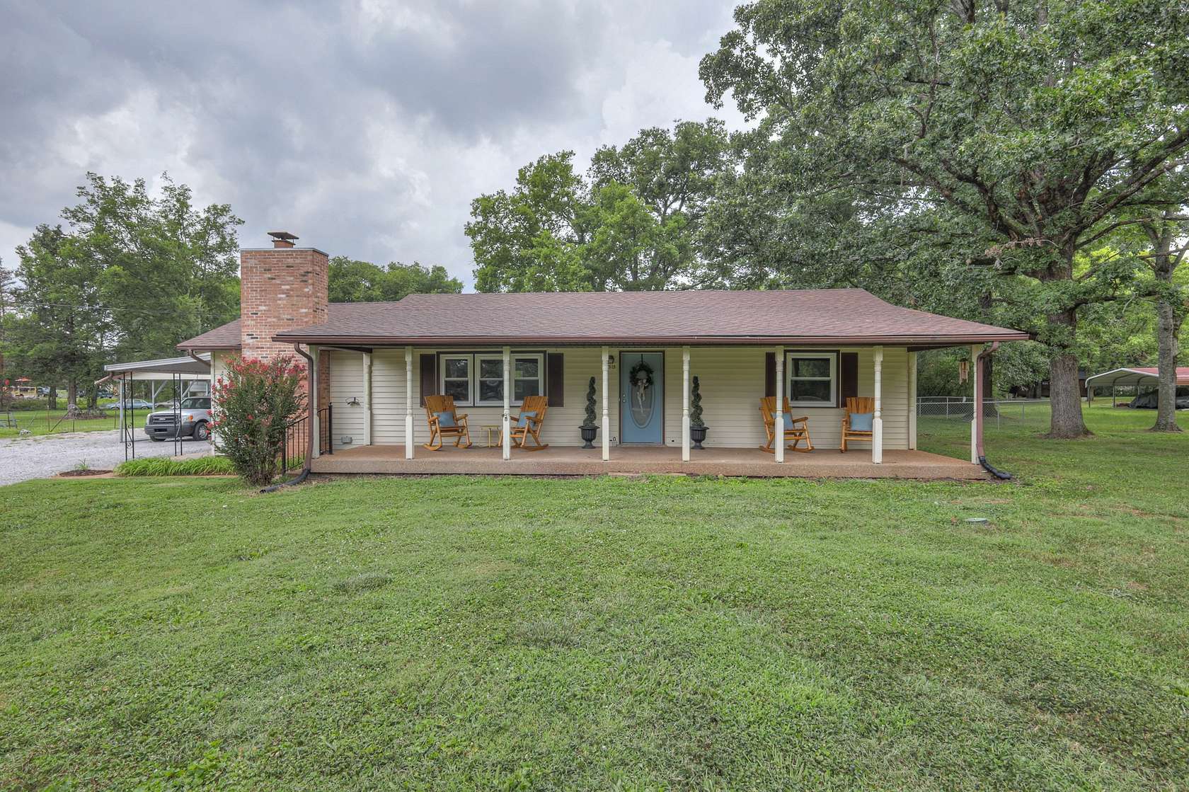 1.6 Acres of Land with Home for Sale in Murfreesboro, Tennessee