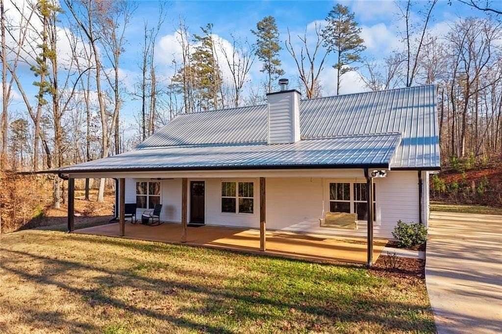 6.5 Acres of Land with Home for Sale in Martin, Georgia