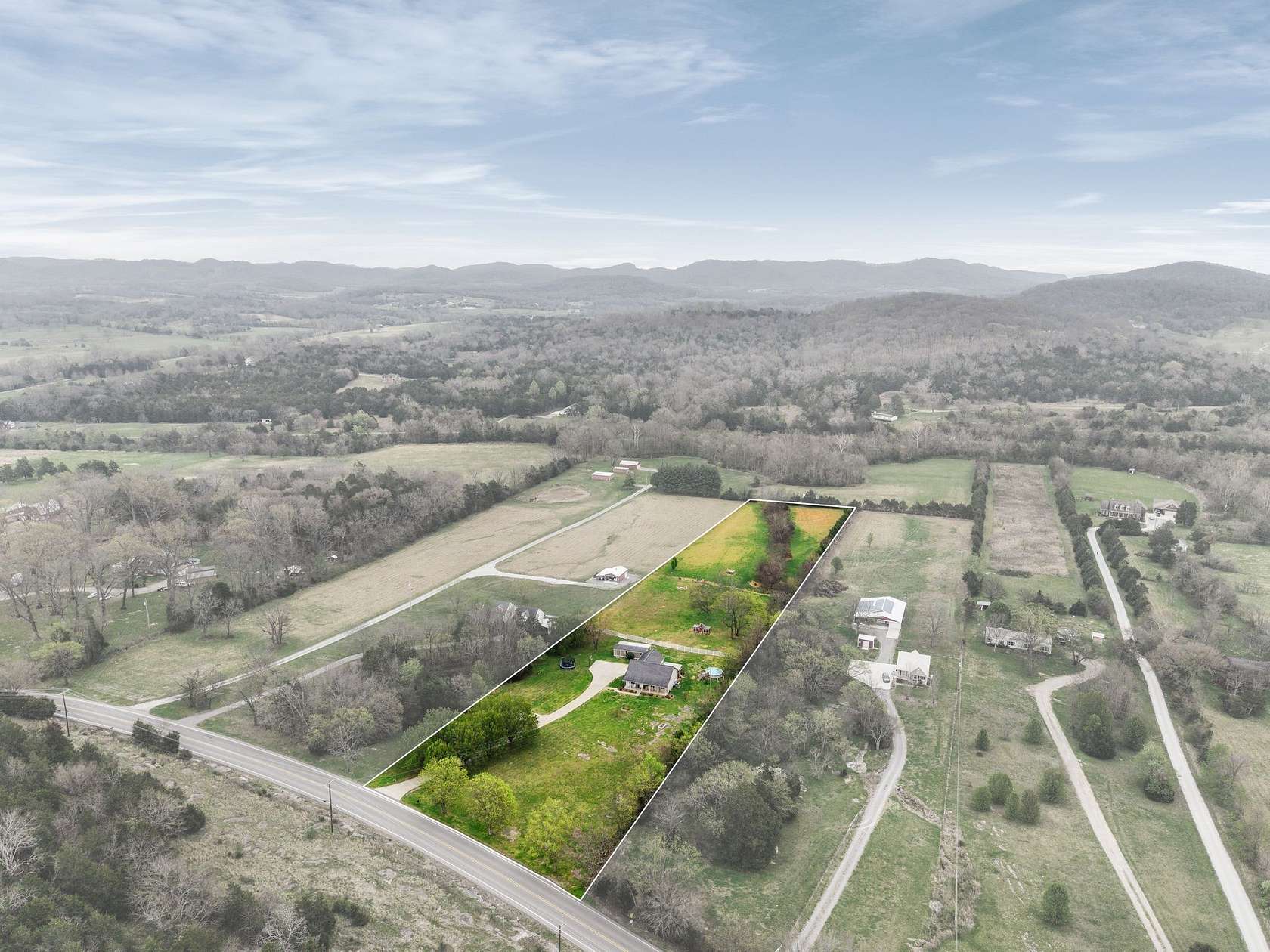 5 Acres of Land with Home for Sale in Milton, Tennessee