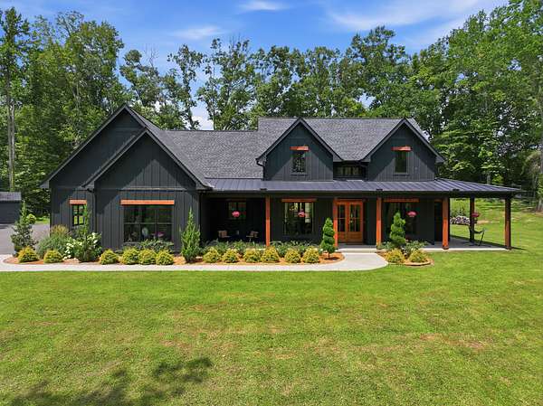 12 Acres of Land with Home for Sale in Fairview, Tennessee