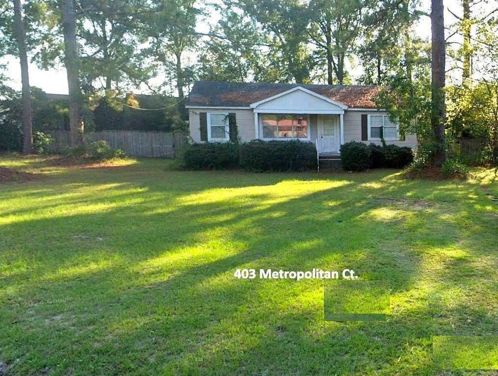 0.83 Acres of Commercial Land for Sale in Dothan, Alabama