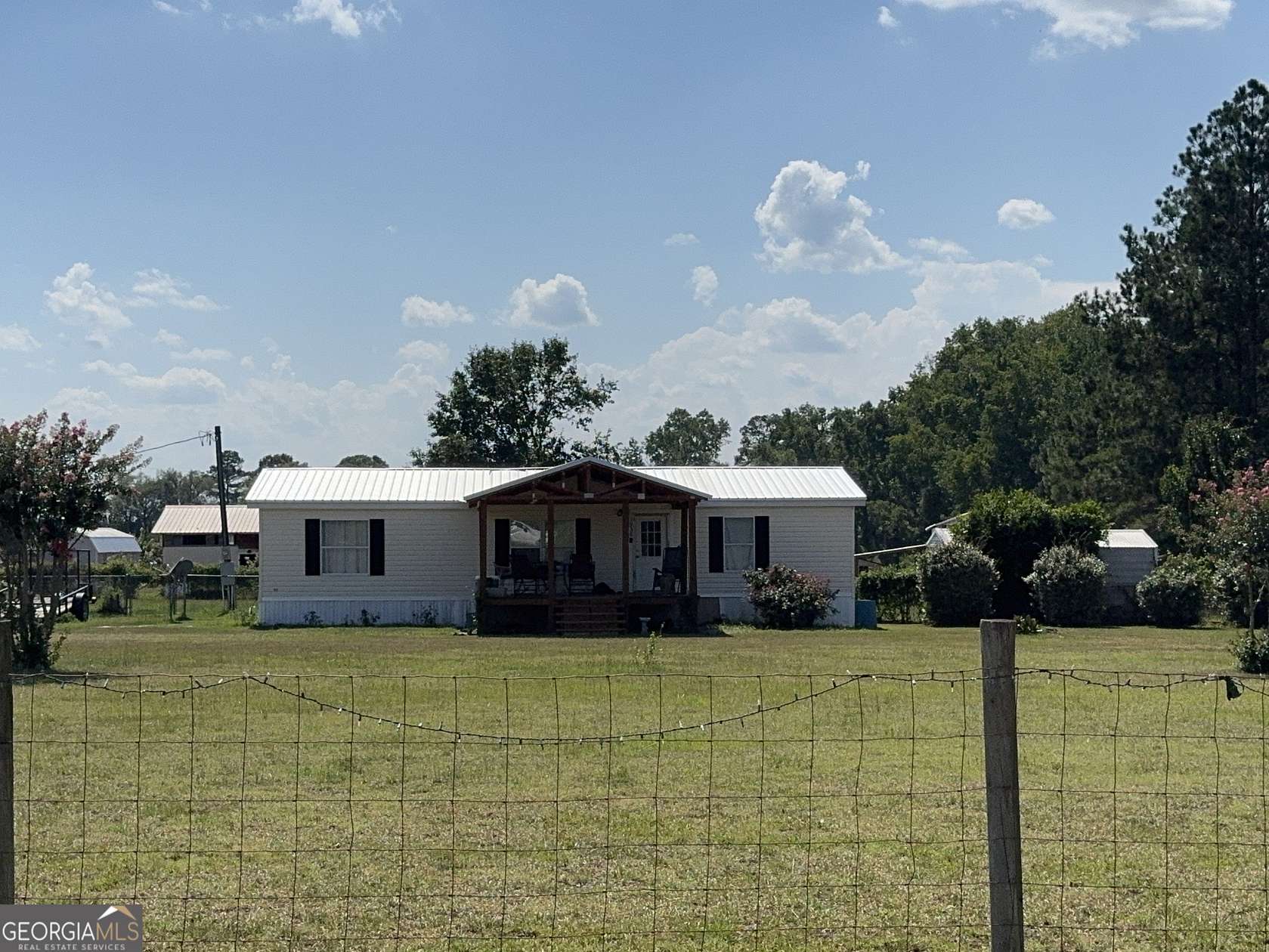 3.2 Acres of Land with Home for Sale in Metter, Georgia