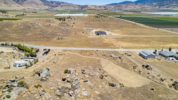 2.1 Acres of Residential Land for Sale in Tehachapi, California