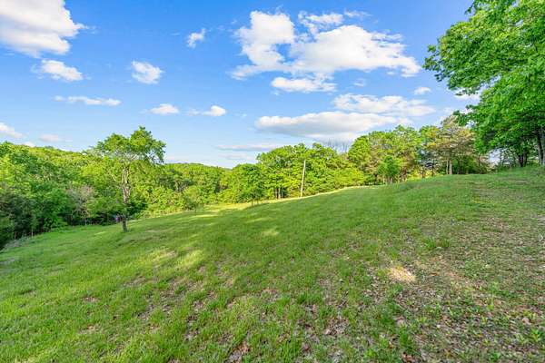 9 Acres of Residential Land for Sale in Branson, Missouri