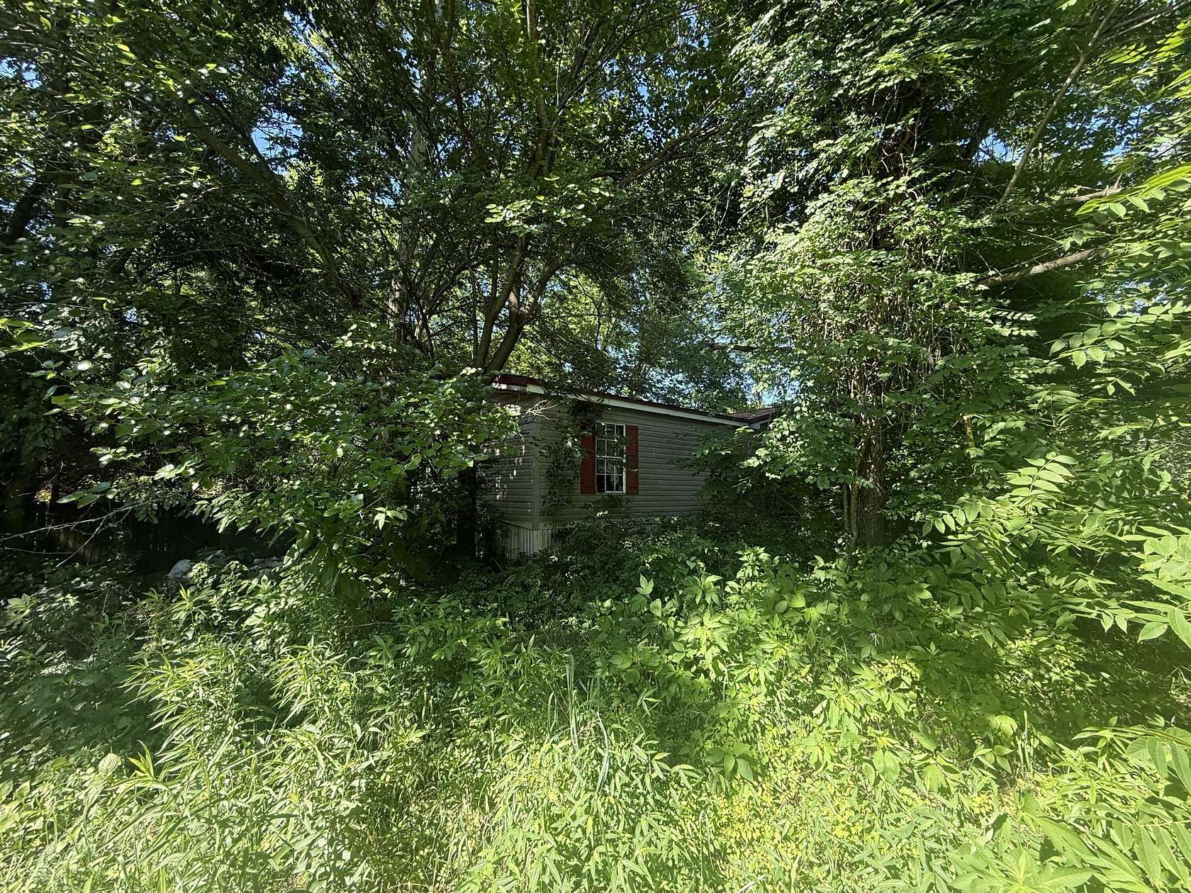 1.6 Acres of Land for Sale in Mayfield, Kentucky