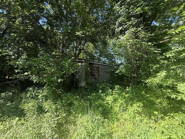 1.6 Acres of Land for Sale in Mayfield, Kentucky