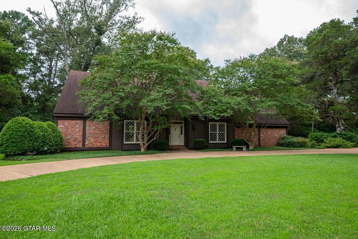 4.4 Acres of Land with Home for Sale in Starkville, Mississippi