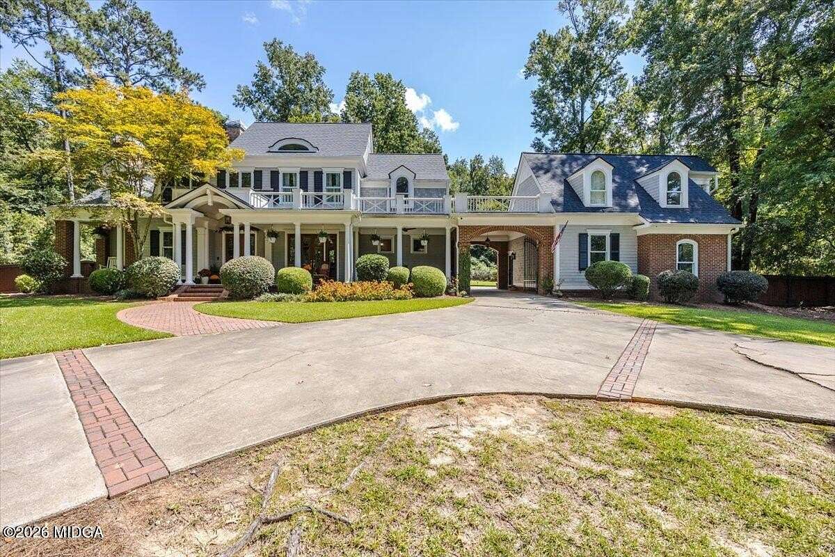 2 Acres of Land with Home for Sale in Macon, Georgia