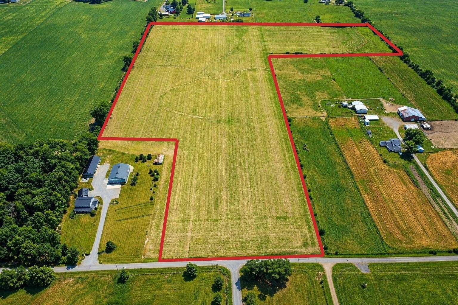 32 Acres of Agricultural & Residential Land for Sale in Bellefontaine, Ohio