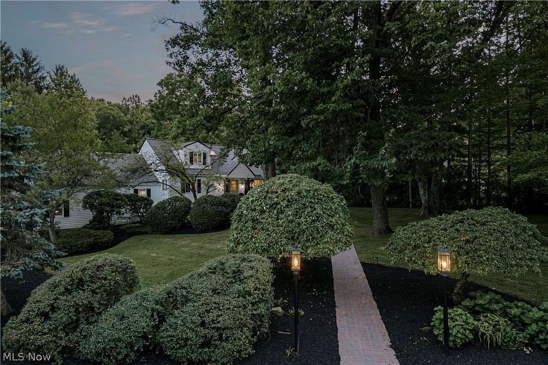 2.9 Acres of Land with Home for Sale in Moreland Hills, Ohio