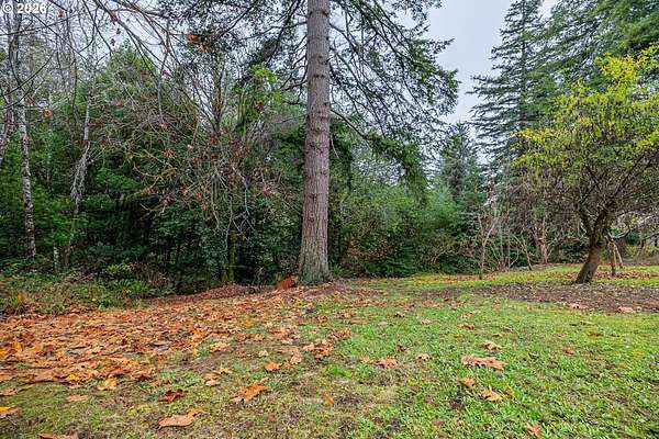 0.8 Acres of Residential Land for Sale in Coquille, Oregon