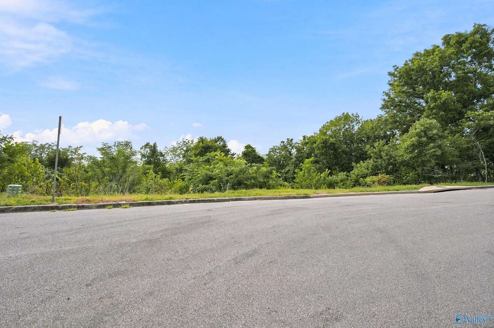 0.36 Acres of Residential Land for Sale in Huntsville, Alabama