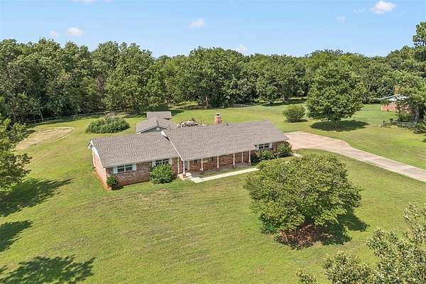 3.1 Acres of Land with Home for Sale in Noble, Oklahoma