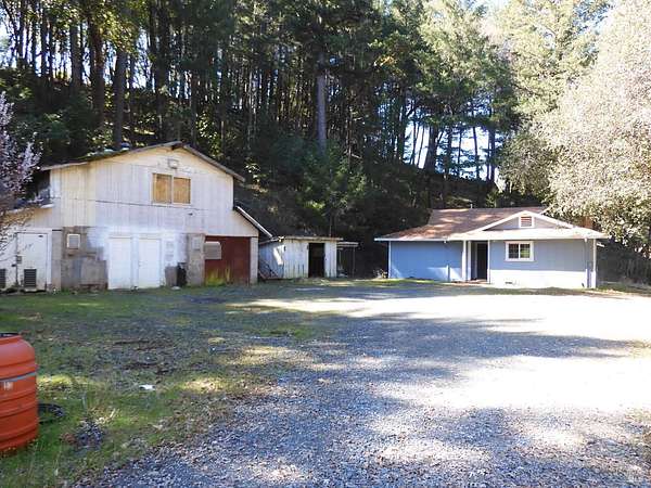 13.5 Acres of Land with Home for Sale in Laytonville, California