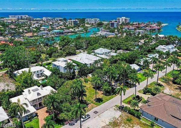 0.29 Acres of Residential Land for Sale in Naples, Florida