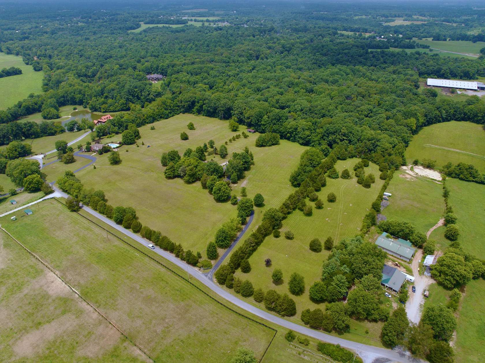 9.39 Acres of Residential Land for Sale in Cross Plains, Tennessee