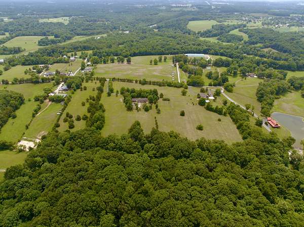 5 Acres of Residential Land for Sale in Cross Plains, Tennessee