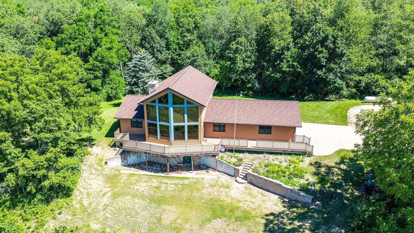 20.7 Acres of Recreational Land with Home for Sale in Princeton, Illinois